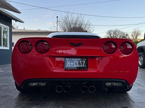 Used 2010 Chevrolet Corvette Z06 w/ Preferred Equipment Group image 11