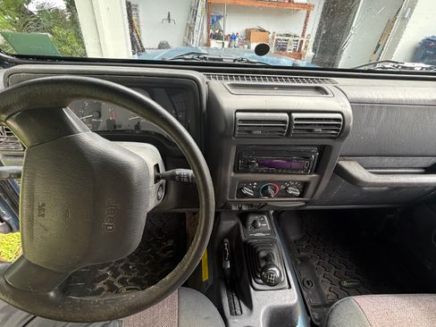 Used 1999 Jeep Wrangler Sport image 12
