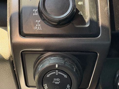 Used 2016 Ford F150 XLT w/ Equipment Group 301A Mid AWD/4WD image 12