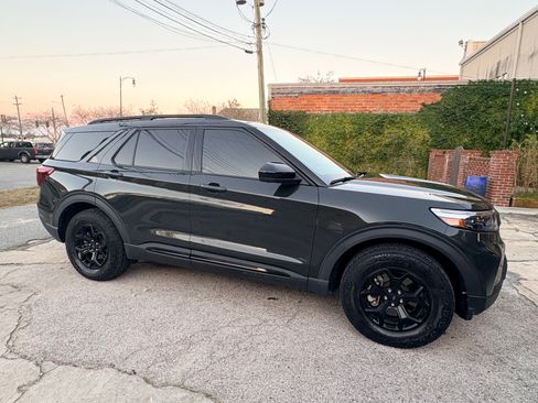 Used 2023 Ford Explorer Timberline w/ Timberline Technology Package image 5