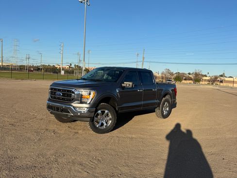 Used 2021 Ford F150 XLT w/ Equipment Group 302A High image 1