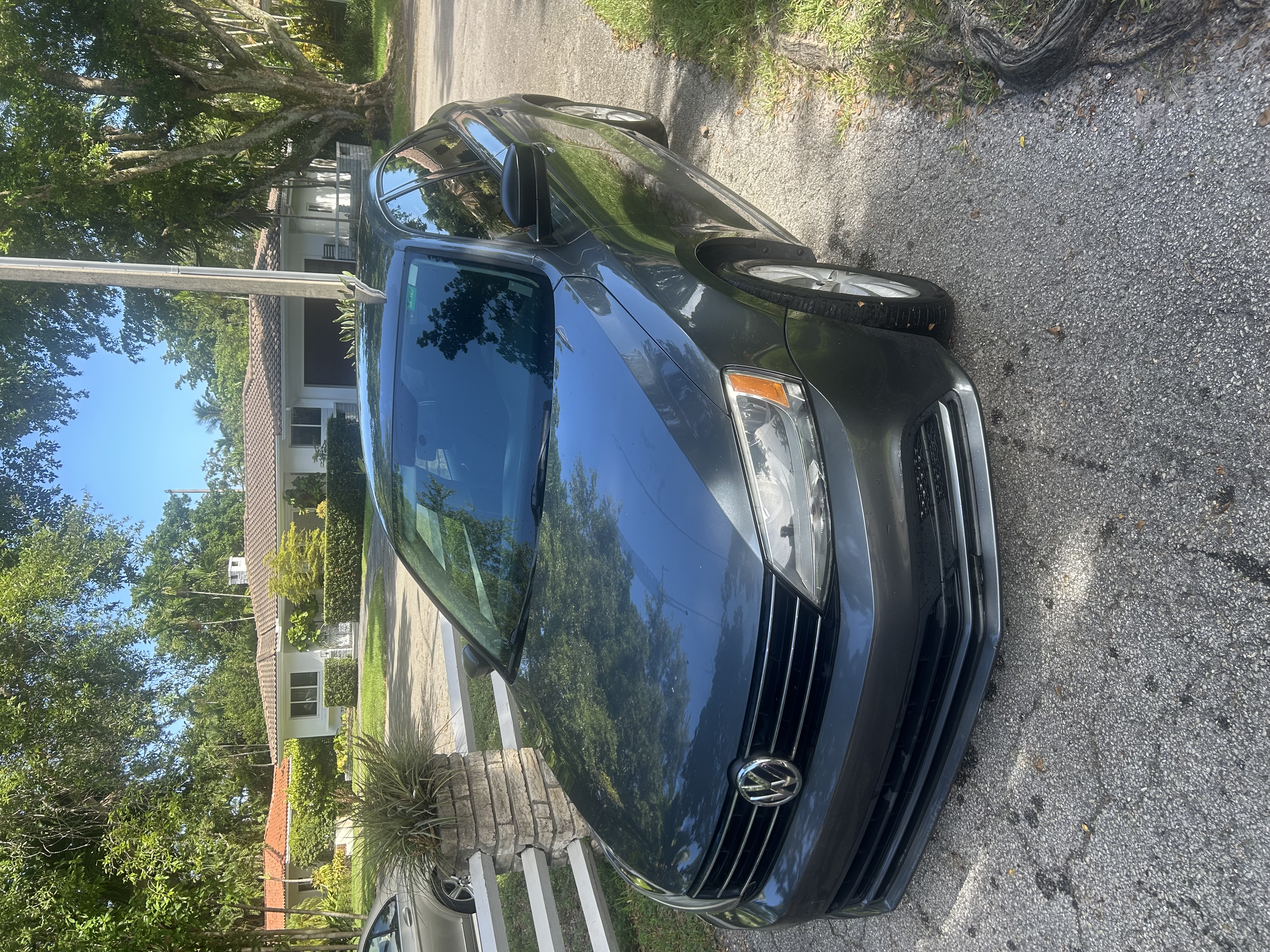 Used 2015 Volkswagen Jetta SE FWD image 1
