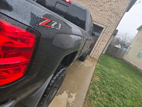 Used 2018 Chevrolet Silverado 1500 LT w/ All Star Edition image 12