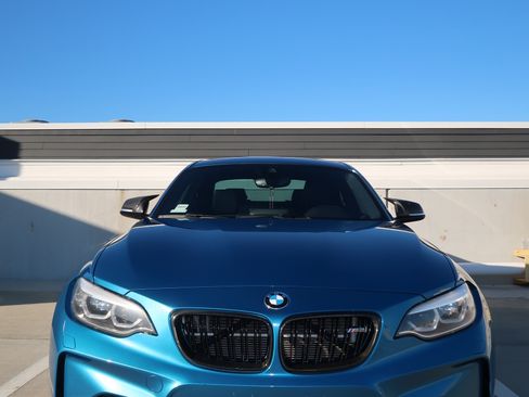 Used 2018 BMW M2 RWD image 9