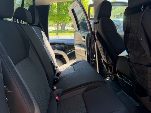 Used 2014 Toyota Tundra SR5 AWD/4WD image 10