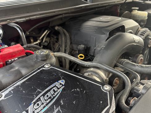 Used 2010 Chevrolet Tahoe LT w/ Suspension Package, Off-Road image 19