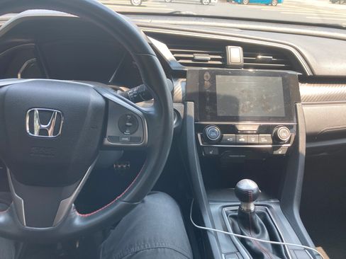 Used 2018 Honda Civic Si image 12