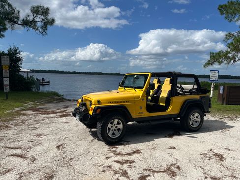 Used 2006 Jeep Wrangler Unlimited Rubicon w/ Security Group AWD/4WD image 4