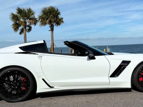 Used 2016 Chevrolet Corvette Z06 w/ 2LZ Preferred Equipment Group image 12