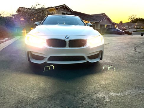 Used 2016 BMW M4 Coupe 2D image 2