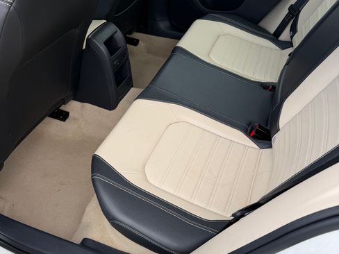 Used 2014 Volkswagen Jetta SEL image 17