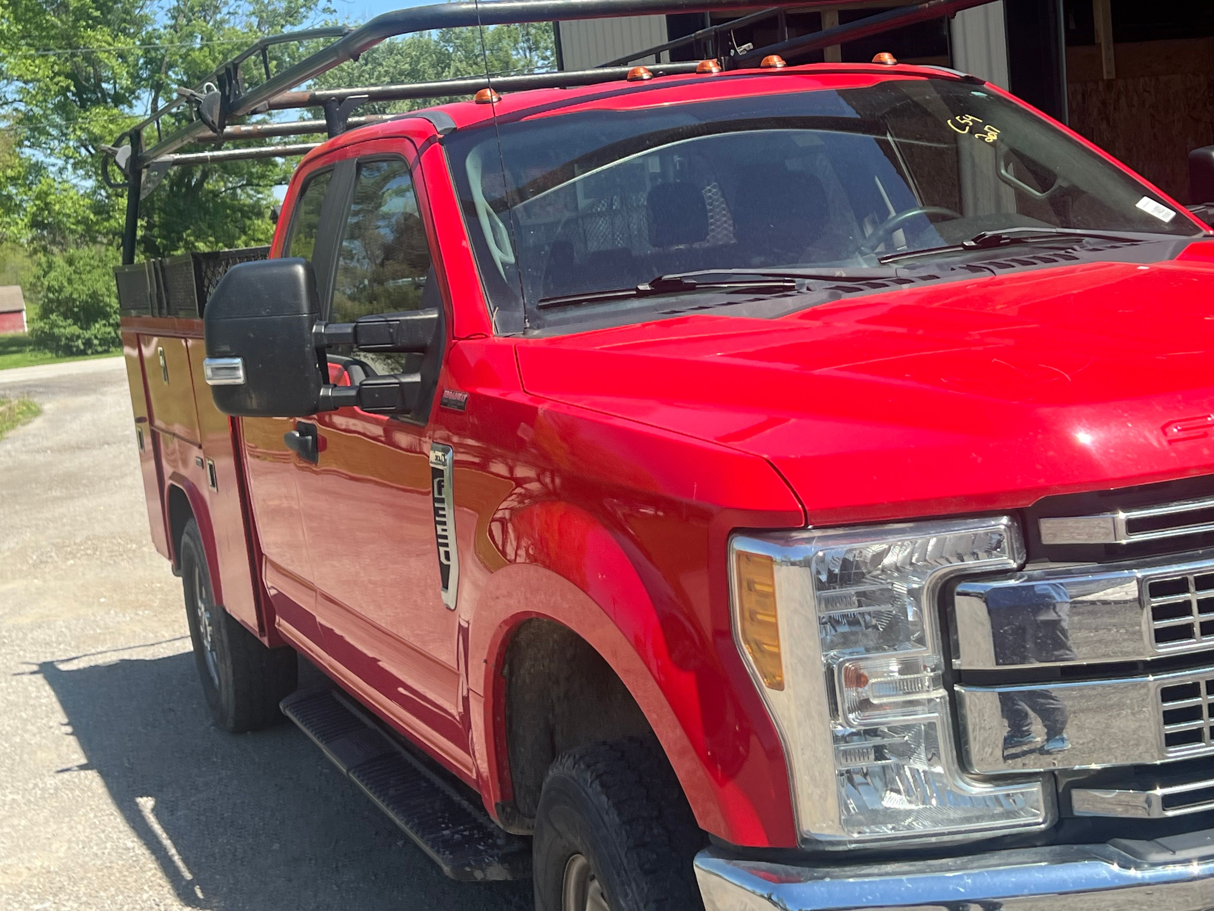 Used 2017 Ford F350 XL AWD/4WD image 5