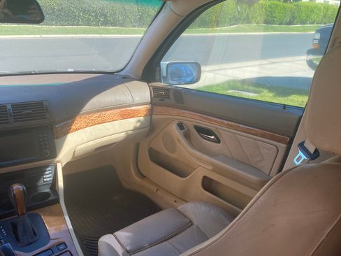 Used 2002 BMW 530i Sedan image 10