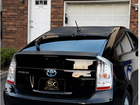 Used 2011 Toyota Prius Three FWD image 16