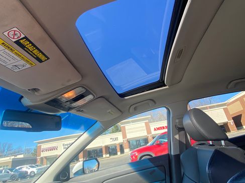 Used 2010 Acura RDX SH-AWD image 9