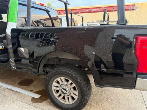 Used 2017 Ford F250 XLT w/ FX4 Off-Road Package AWD/4WD image 8