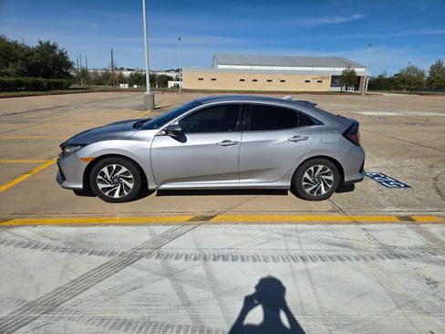 Used 2017 Honda Civic LX image 4