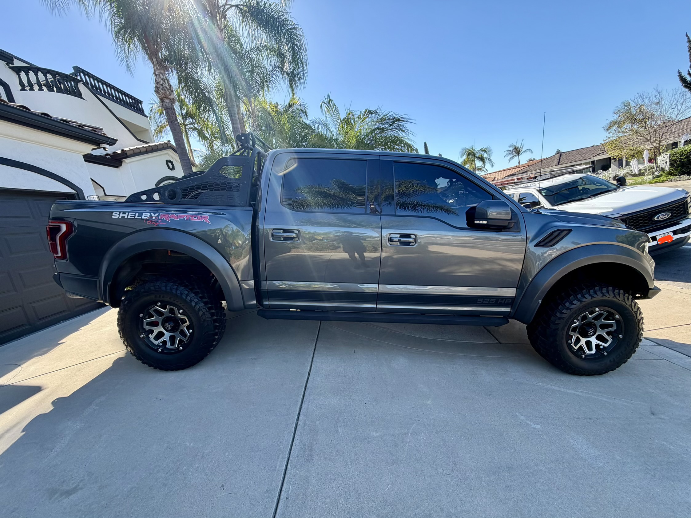 Used 2020 Ford F150 Raptor w/ Equipment Group 802A Luxury AWD/4WD image 1
