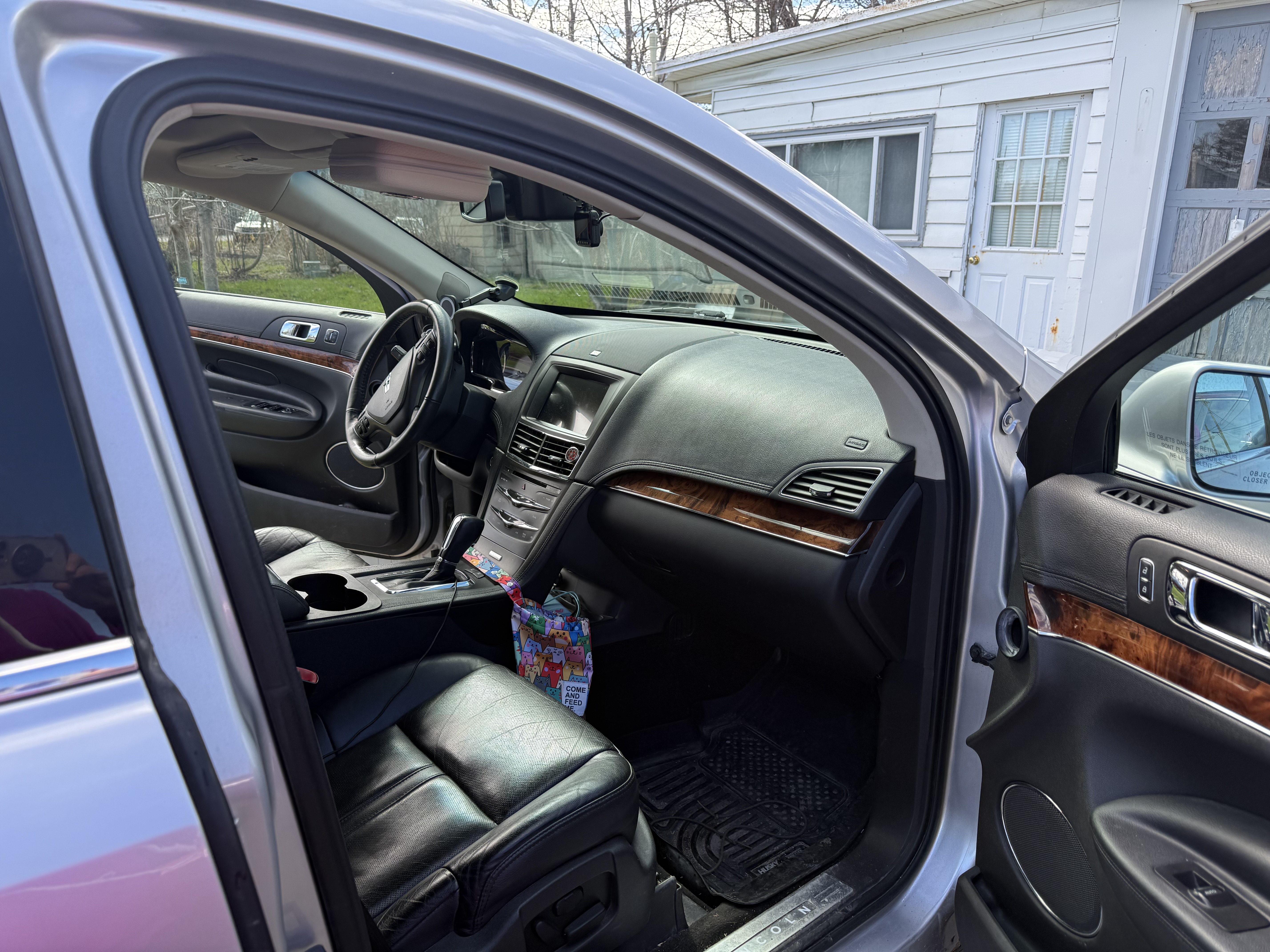 Used 2018 Lincoln MKT AWD w/ Driver Technology Package image 9