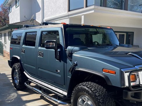 Used 2006 HUMMER H2 image 2