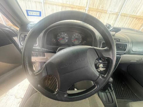 Used 2002 Subaru Forester L image 13