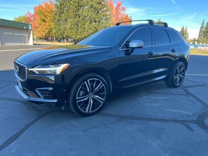 Used 2019 Volvo XC60 T8 R-Design w/ Advanced Package
