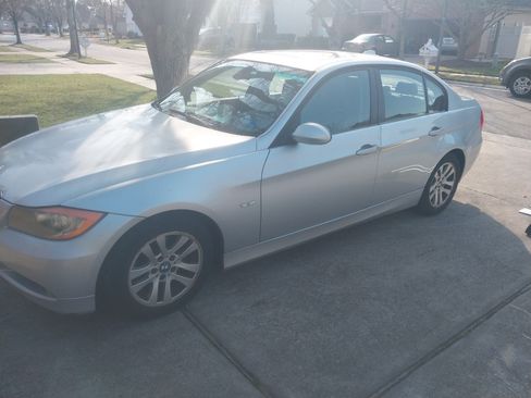 Used 2007 BMW 328i Sedan image 1