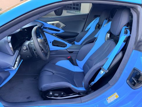 Used 2022 Chevrolet Corvette Stingray Premium Cpe w/ Z51 Performance Package image 11