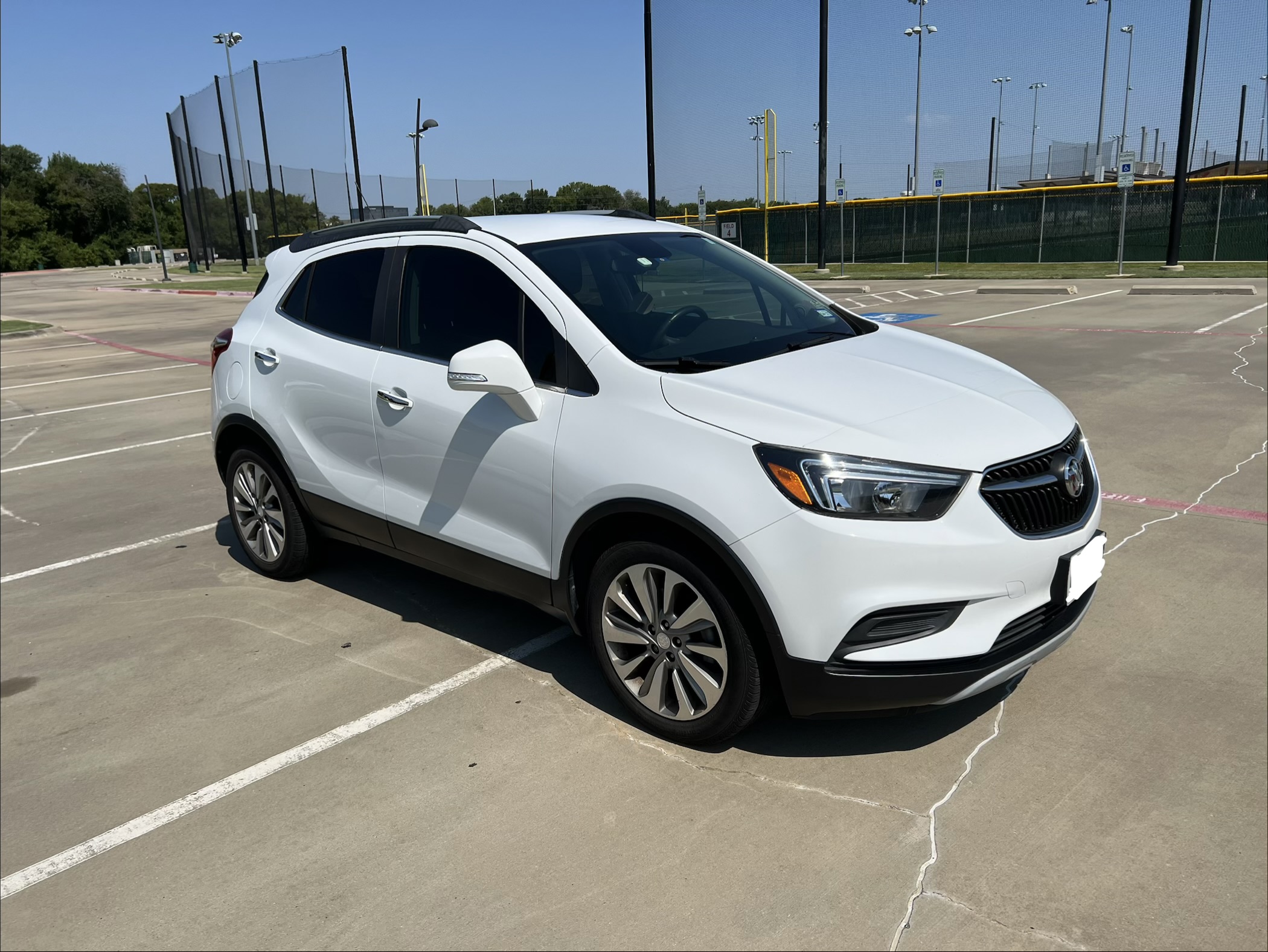 Used 2018 Buick Encore Preferred FWD image 1