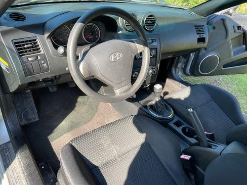 Used 2008 Hyundai Tiburon GS FWD image 25
