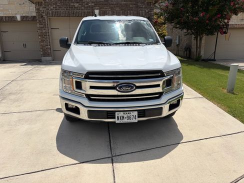 Used 2019 Ford F150 XLT w/ Equipment Group 301A Mid RWD image 4