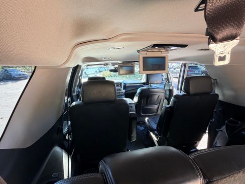 Used 2016 GMC Yukon XL Denali w/ Open Road Package AWD/4WD image 8