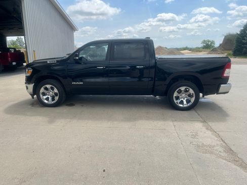 Used 2020 RAM 1500 Big Horn AWD/4WD image 1