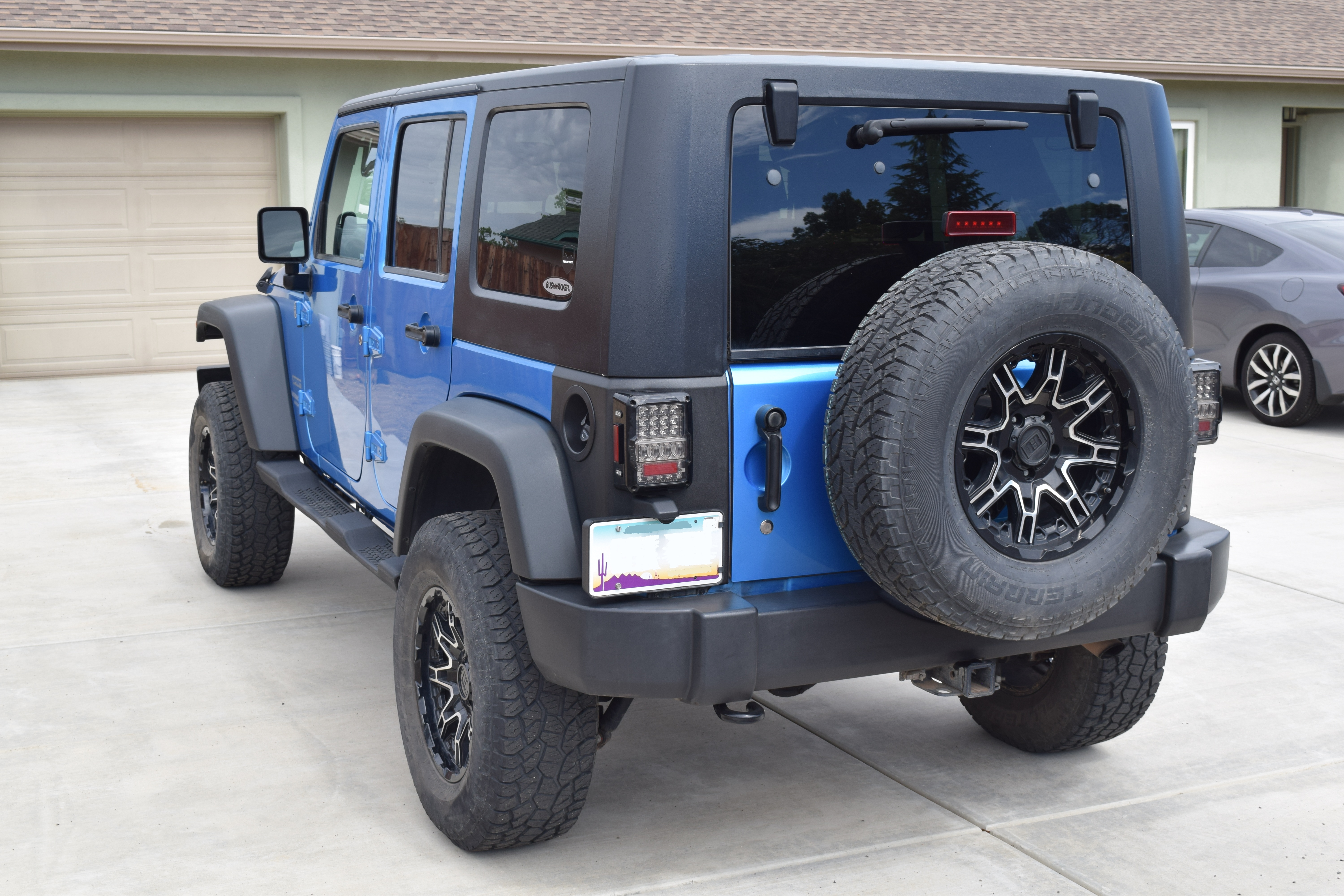 Used 2010 Jeep Wrangler Unlimited Sport AWD/4WD image 8