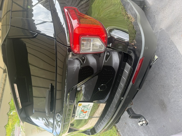 Used 2022 Ford Explorer ST-Line w/ Class IV Trailer Tow Package RWD image 10