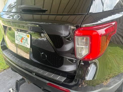 Used 2022 Ford Explorer ST-Line w/ Class IV Trailer Tow Package RWD image 10