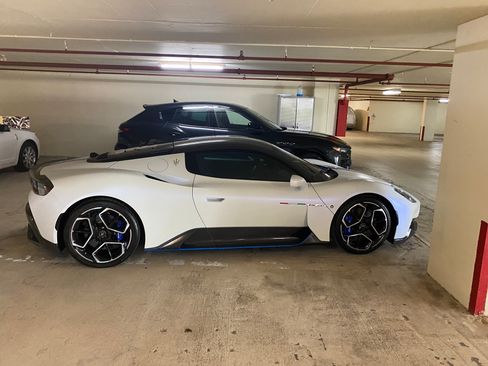 Used 2022 Maserati MC20 Coupe RWD image 8
