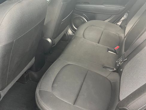 Used 2019 Kia Soul + image 12