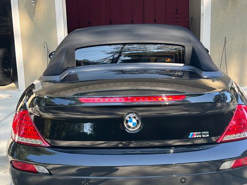 Used 2010 BMW M6 Convertible image 1