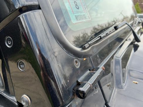 Used 2005 Jeep Wrangler Unlimited AWD/4WD image 24