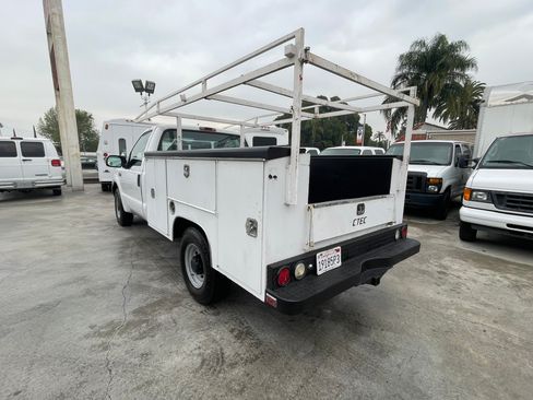 Used 2003 Ford F250 XL image 5