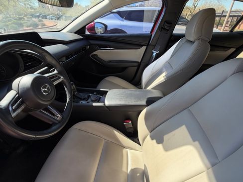 Used 2021 MAZDA MAZDA3 s image 12