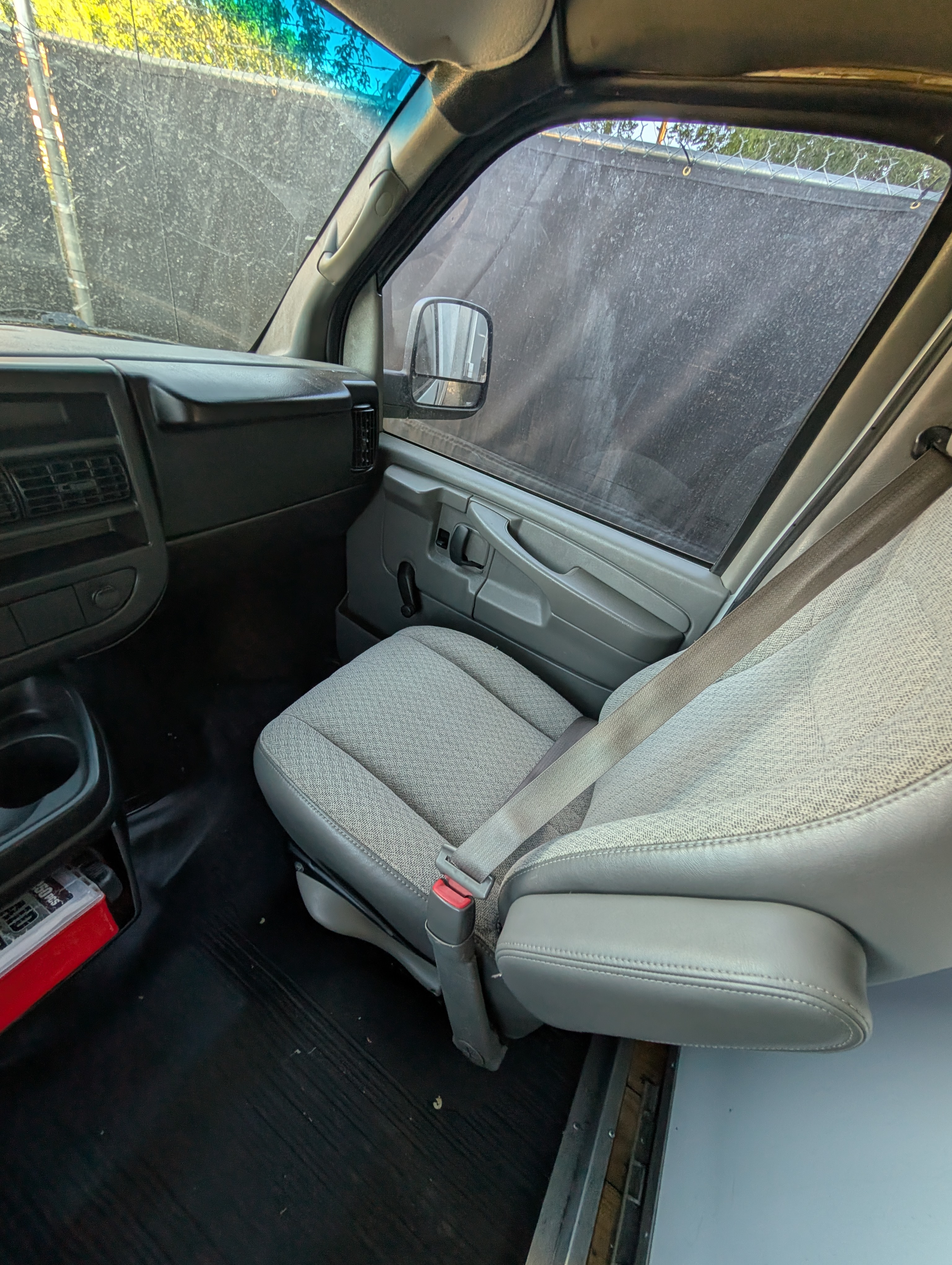 Used 2013 GMC Savana 3500 w/ Chrome Appearance Package RWD image 15