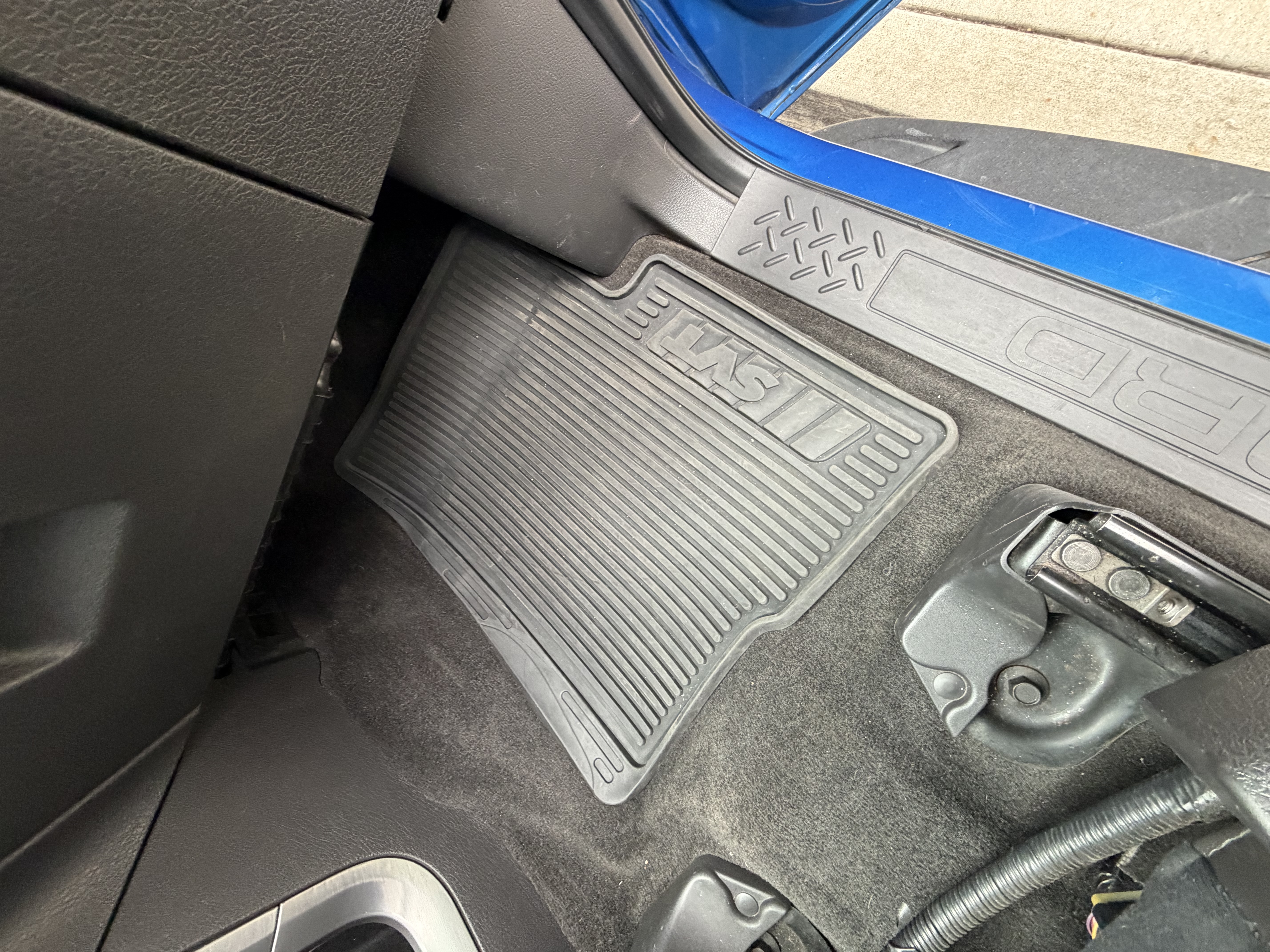 Used 2013 Ford F150 Raptor w/ Luxury Equipment Group AWD/4WD image 24