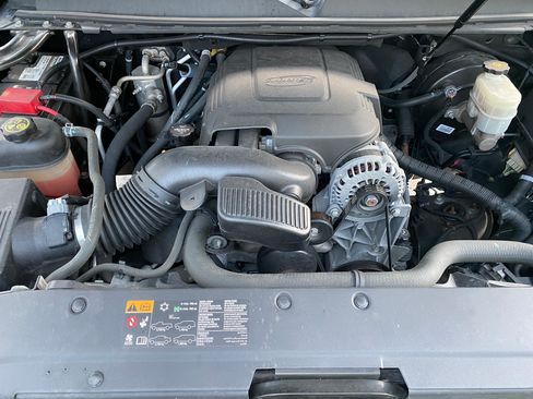 Used 2014 GMC Yukon SLE image 14