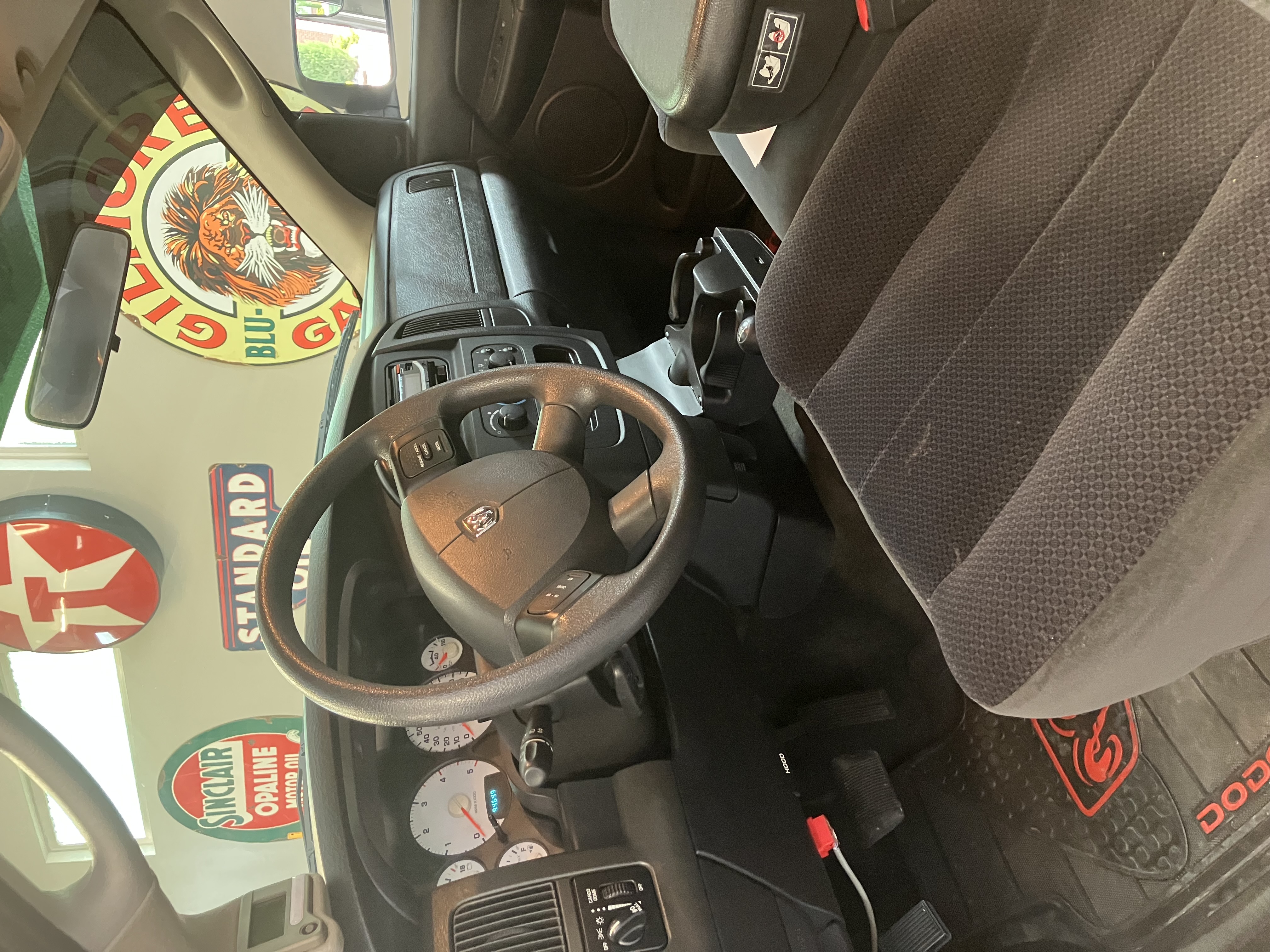 Used 2005 Dodge Ram 2500 Truck SLT w/ Sport Appearance Group AWD/4WD image 12