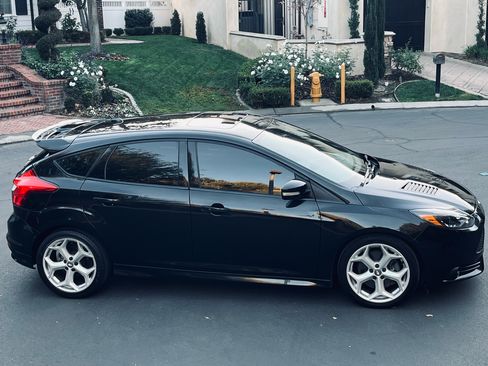 Used 2013 Ford Focus ST image 4