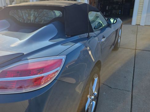 Used 2007 Saturn Sky w/ Premium Trim Pkg image 4