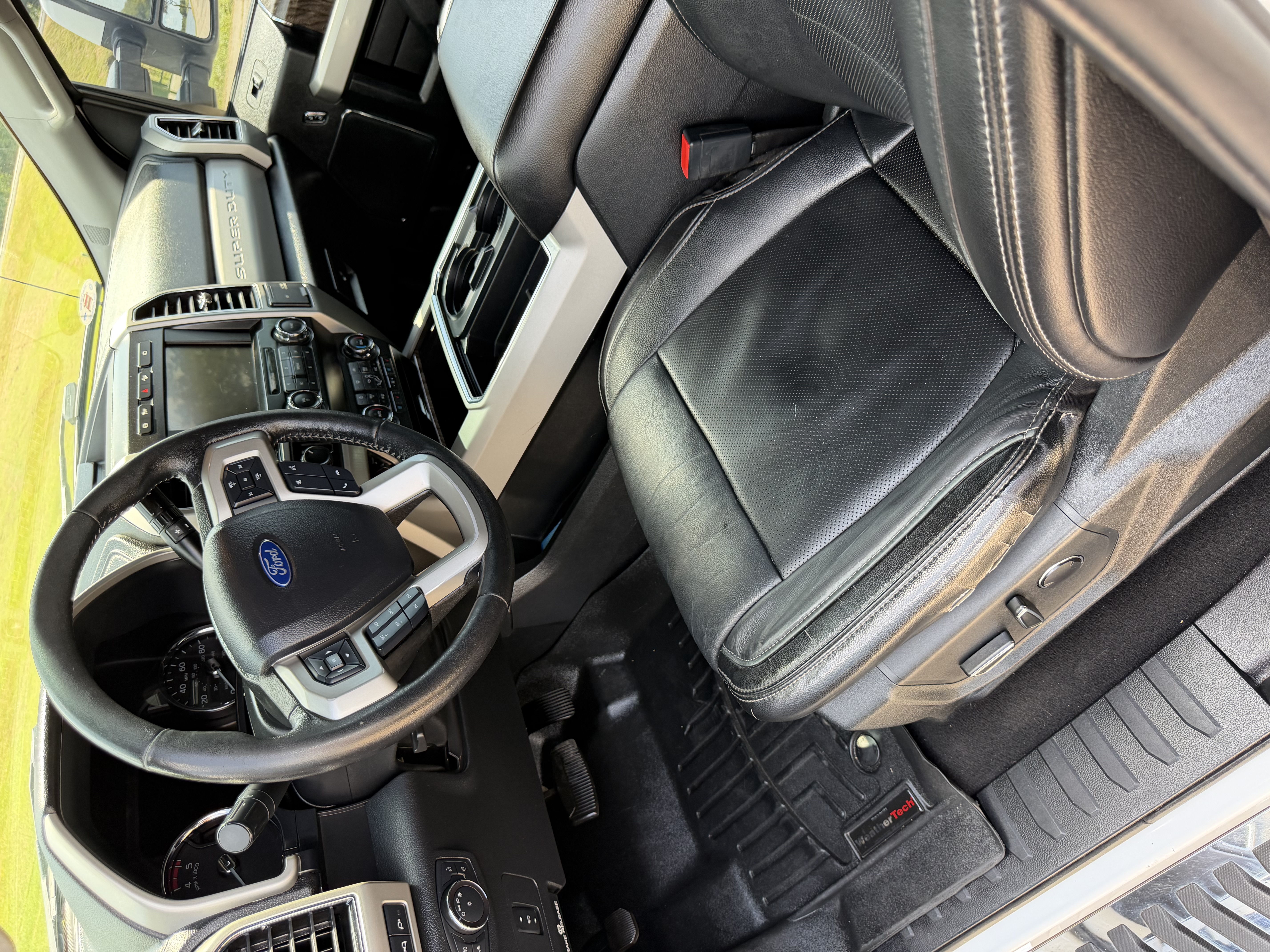 Used 2019 Ford F250 Lariat w/ Lariat Value Package AWD/4WD image 15