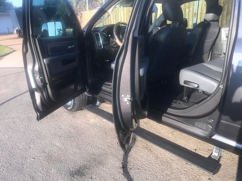 Used 2018 RAM 2500 Big Horn image 12